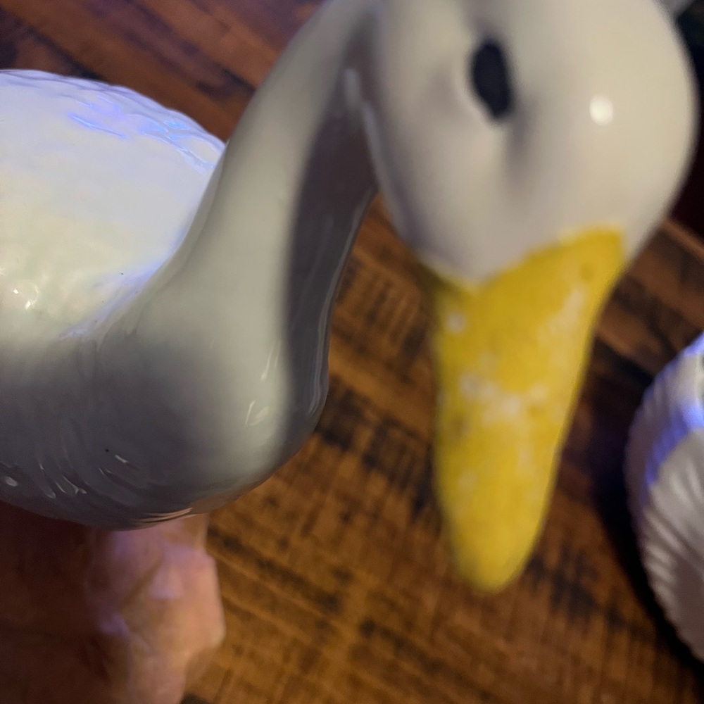 White Ceramic Bird Figurine - Picture 5 of 16